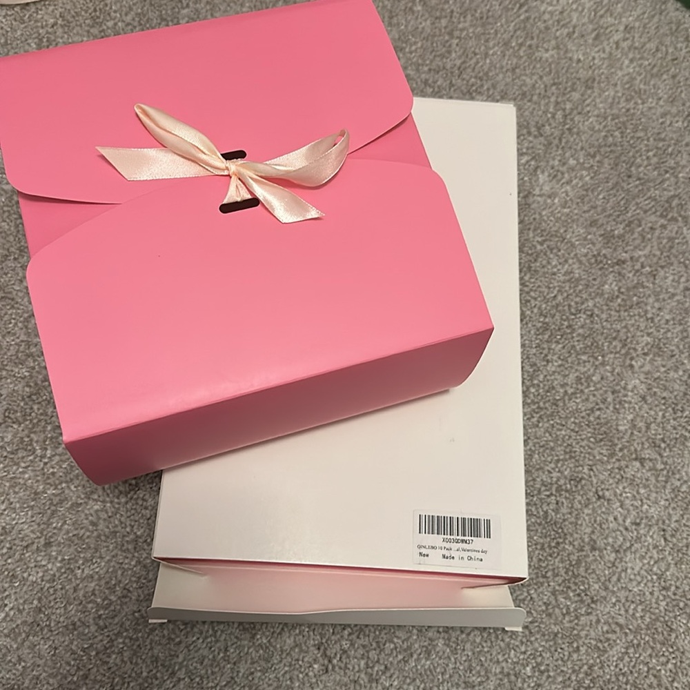 NIB NWT pink gift boxes - Picture 7 of 7